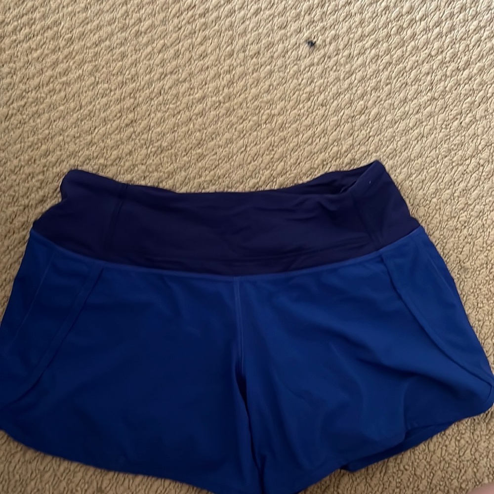 SIZE 2 Lululemon Speed Up Mid-rise blue shorts